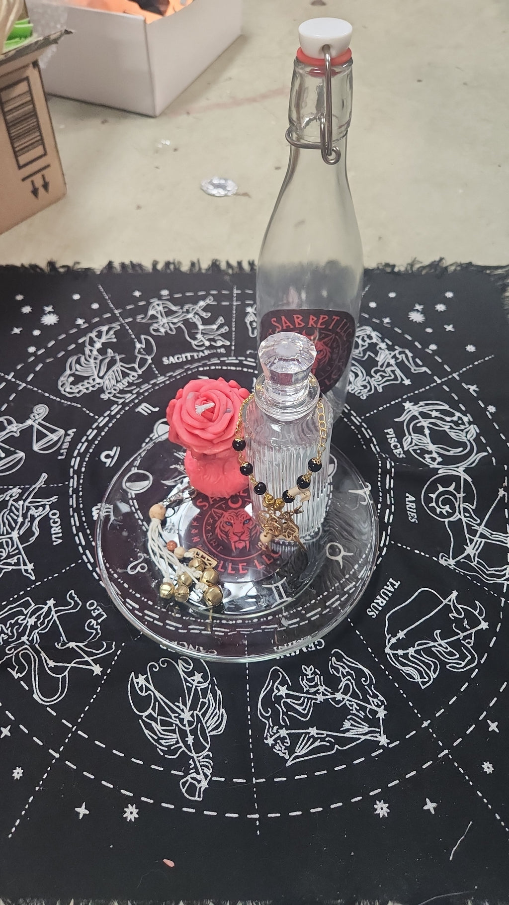 Feminine Heart Bloom Intention Candle – Protection, Healing & Emotional Renewal