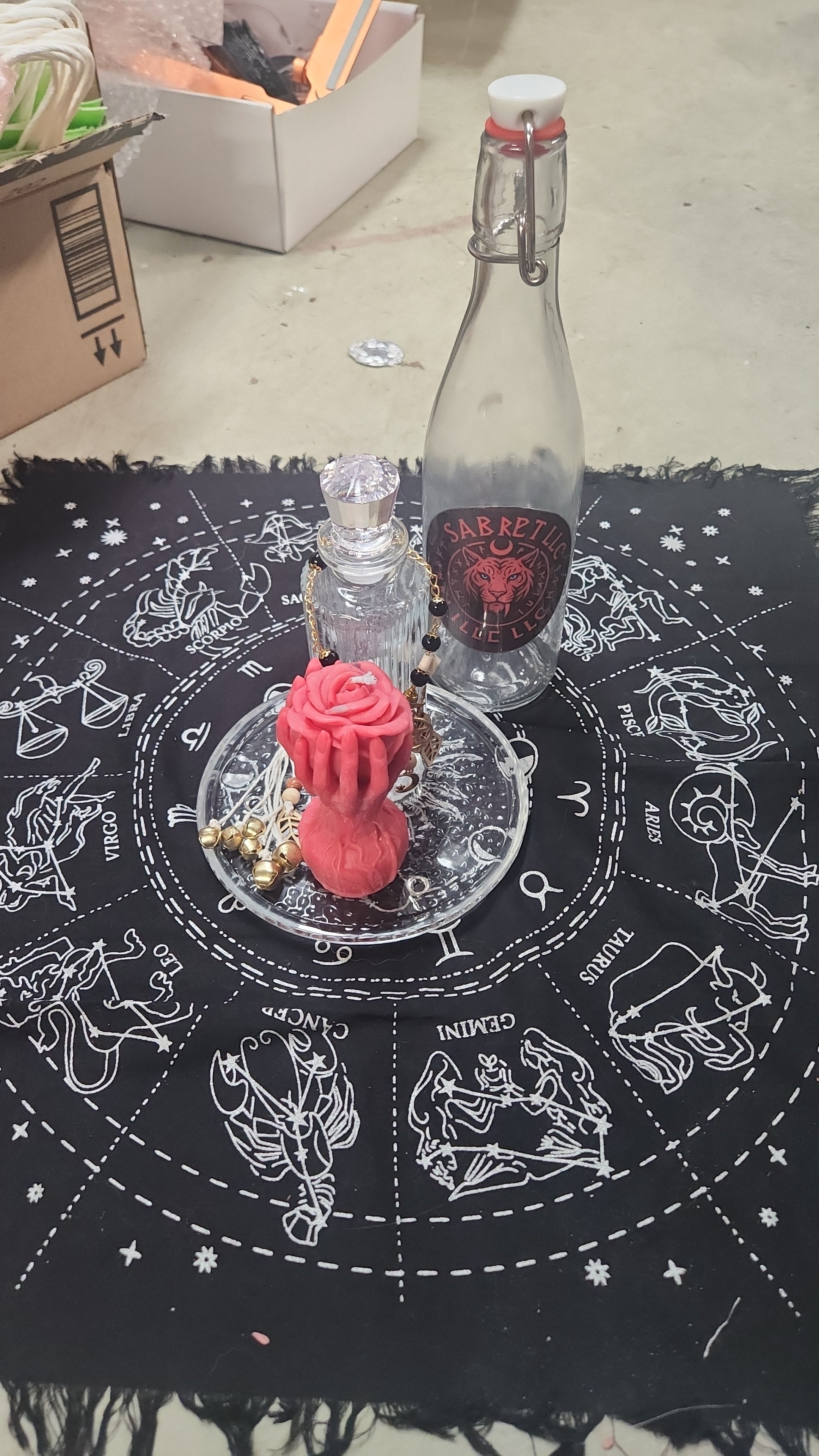 Sacred Heart Bloom Intention Candle – Protection, Healing & Emotional Renewal